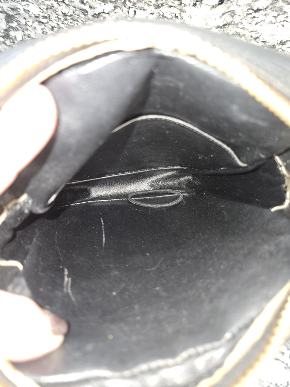 Vintage Louis Vuitton Black Epi Leather Danube Crossbody Bag - Picture 4 of 13